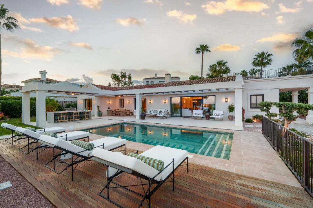 Casa Olivo - Spacious Refined Home offering Golf Views