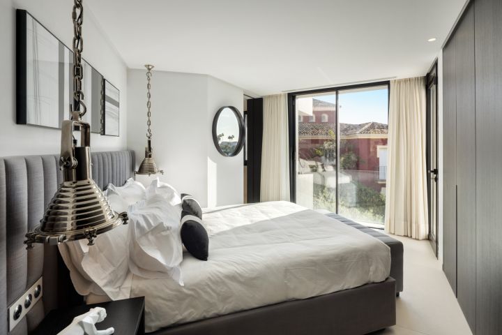 La Toca - Upscale Stylish Home in a Gated Community