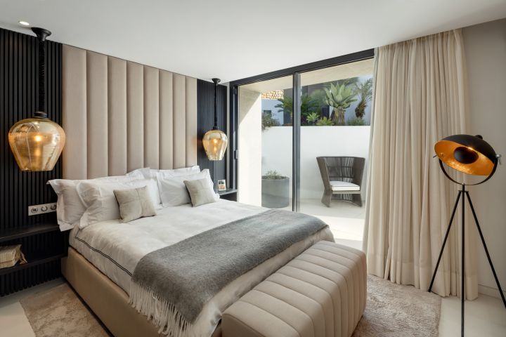 La Toca - Upscale Stylish Home in a Gated Community