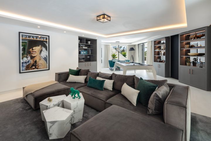 La Toca - Upscale Stylish Home in a Gated Community