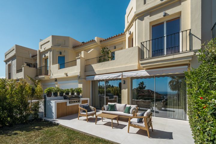 Maison Vue - Bespoke Property offering Stunning Views