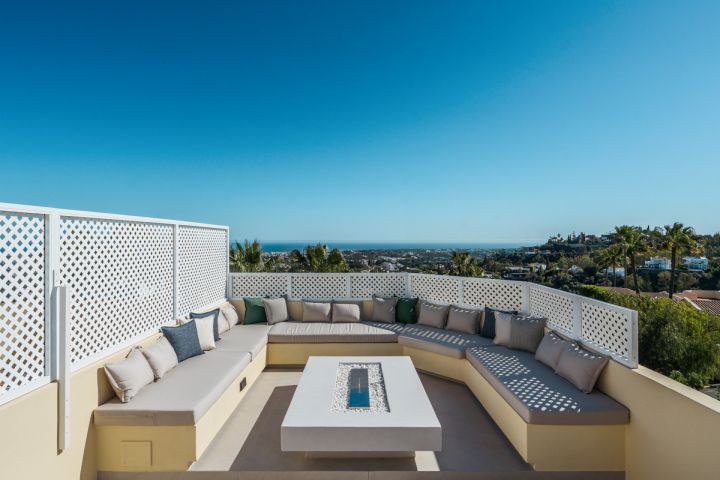 Maison Vue - Bespoke Property offering Stunning Views