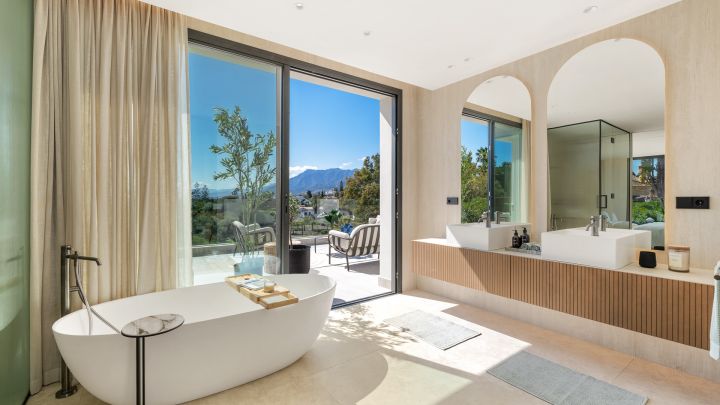 Villa en El Rosario - Una obra maestra andaluza refinada