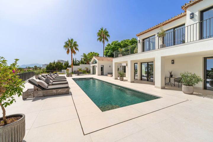 Villa Rocio - Fascinating Contemporary Villa in Prime Location