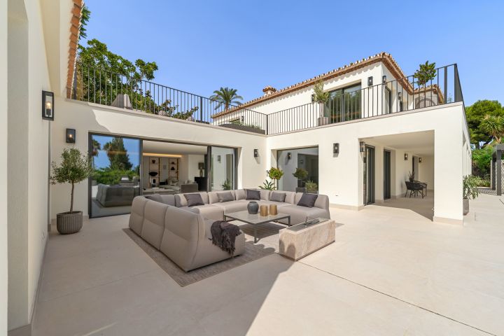 Villa Rocio - Fascinating Contemporary Villa in Prime Location