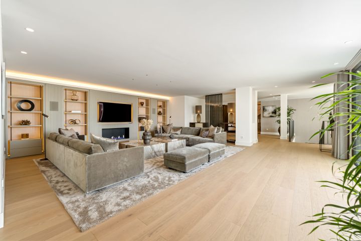 Villa Rocio - Fascinating Contemporary Villa in Prime Location