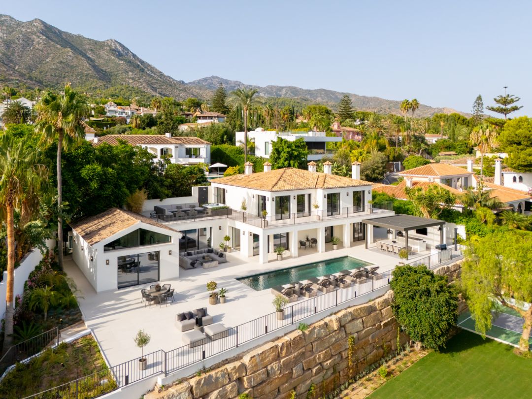 Villa Rocio - Fascinating Contemporary Villa in Prime Location