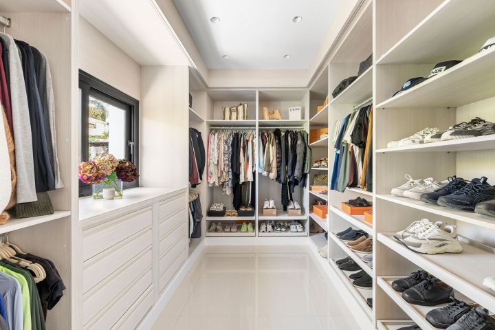 Herrojo 110 - Fascinating Villa minutes from Golf Course