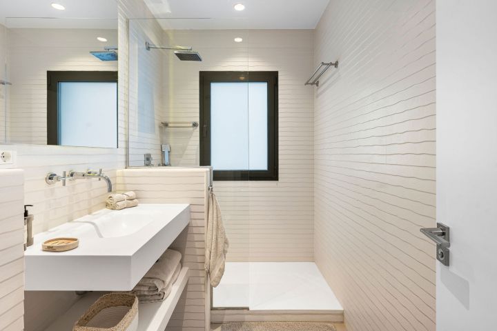 Herrojo 110 - Fascinating Villa minutes from Golf Course