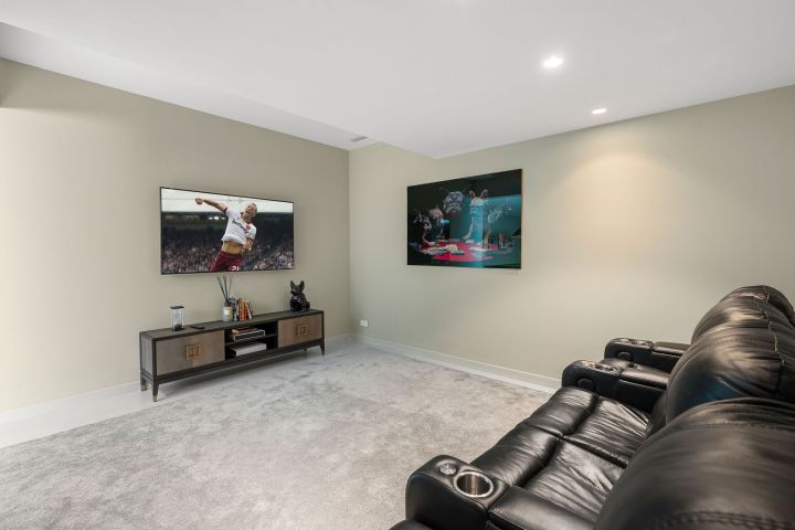 Herrojo 110 - Fascinating Villa minutes from Golf Course