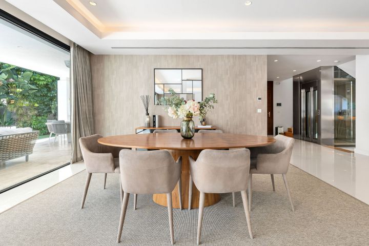 Herrojo 110 - Fascinating Villa minutes from Golf Course