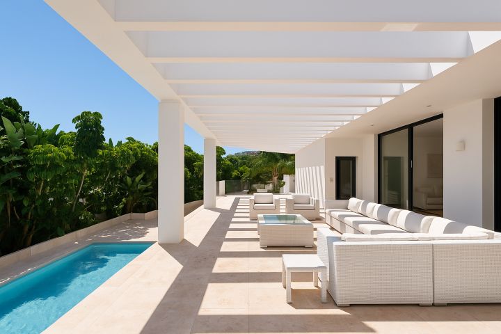 Herrojo 110 - Fascinating Villa minutes from Golf Course