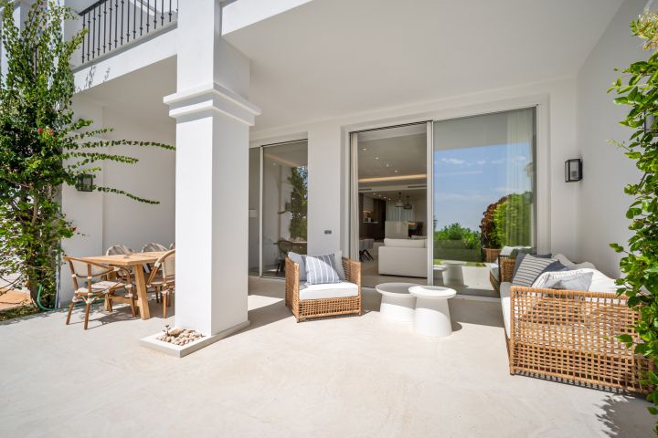 Mirador 4 - Stunning Townhouse with Private Garden