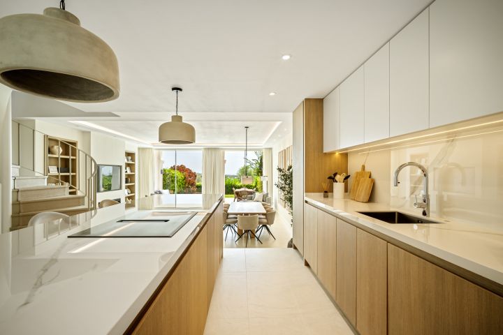 Mirador 4 - Stunning Townhouse with Private Garden