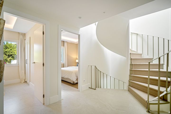 Mirador 4 - Stunning Townhouse with Private Garden