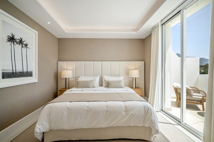 Mirador 4 - Stunning Townhouse with Private Garden