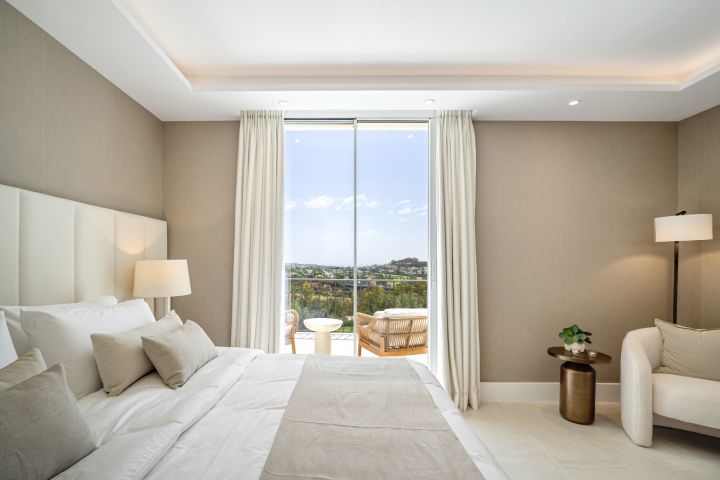 Mirador 4 - Stunning Townhouse with Private Garden