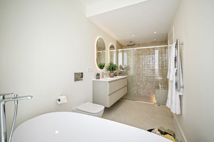 Mirador 4 - Stunning Townhouse with Private Garden