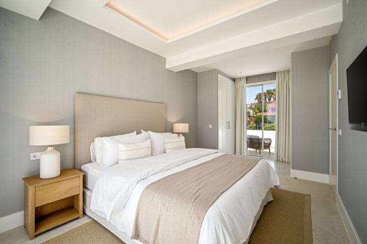 Mirador 4 - Stunning Townhouse with Private Garden