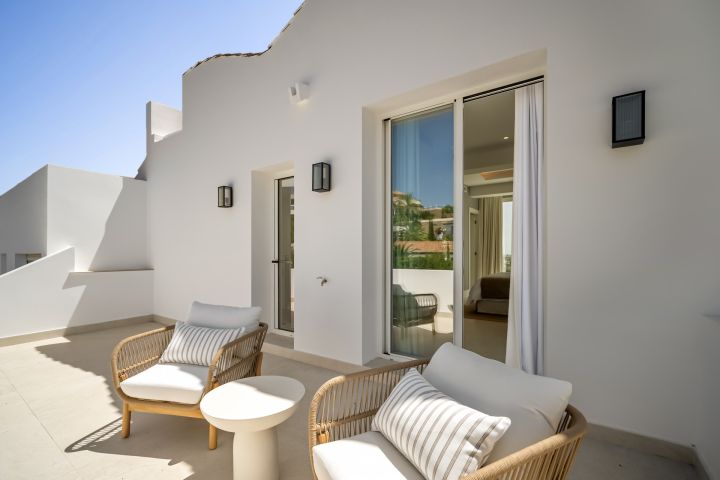 Mirador 4 - Stunning Townhouse with Private Garden