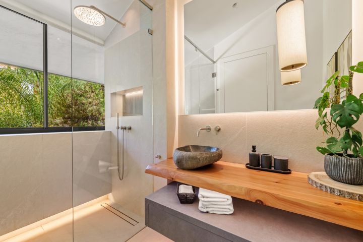 Las Chapas 5 - Villa Moderna Única con Detalles Llamativas