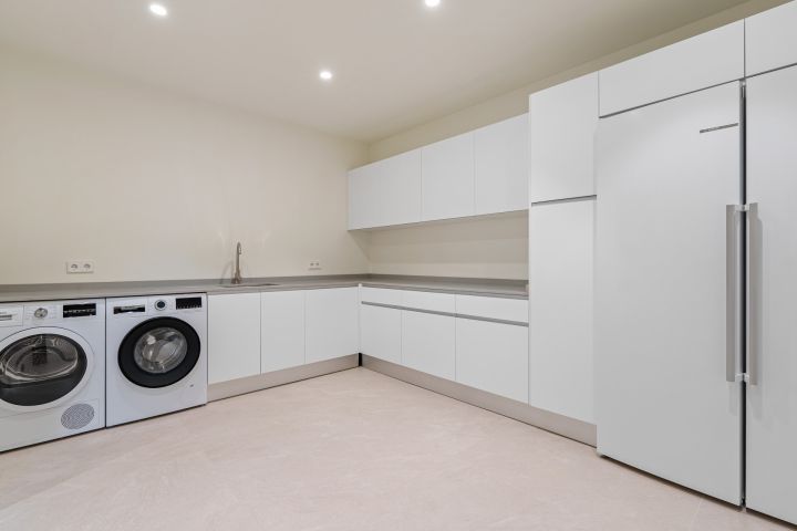 Las Chapas 5 - Villa Moderna Única con Detalles Llamativas