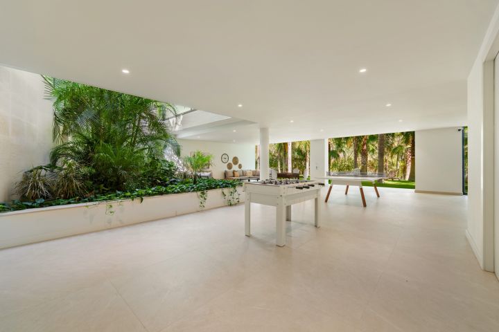 Las Chapas 5 - Villa Moderna Única con Detalles Llamativas