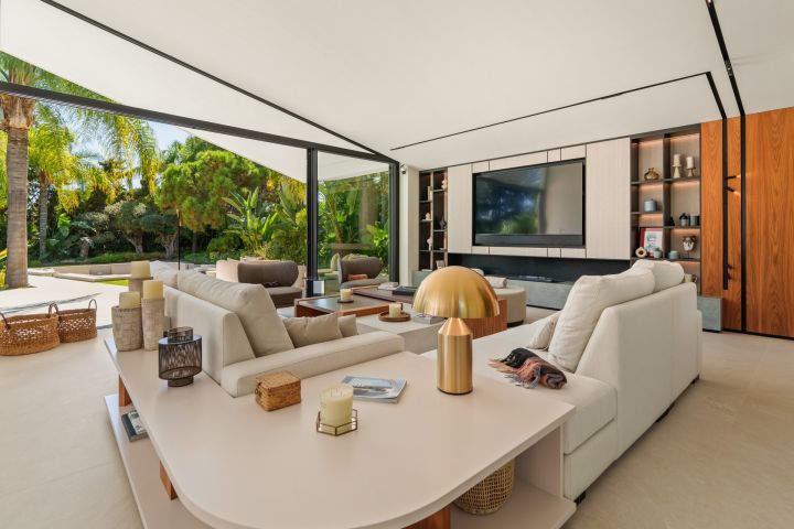 Las Chapas 5 - Villa Moderna Única con Detalles Llamativas