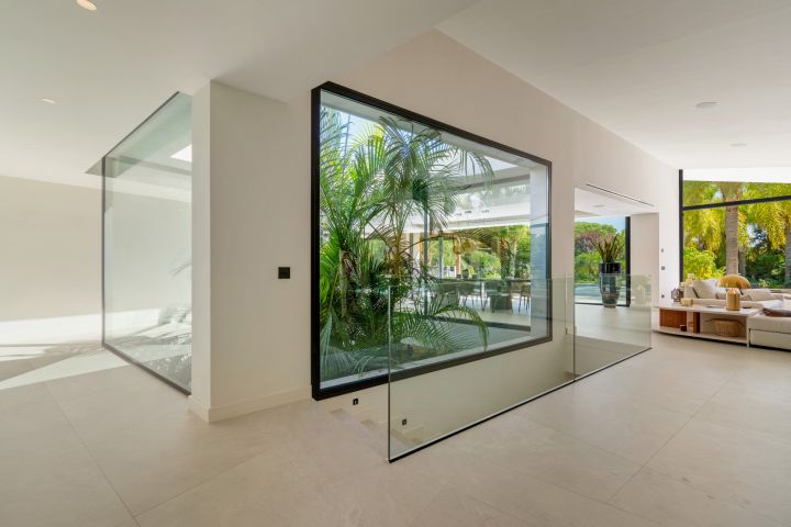 Las Chapas 5 - Villa Moderna Única con Detalles Llamativas