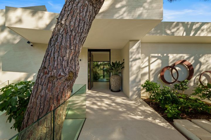 Las Chapas 5 - Villa Moderna Única con Detalles Llamativas