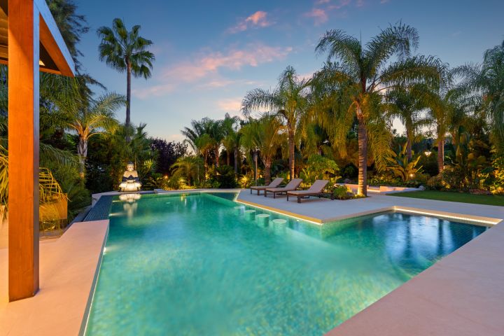 Las Chapas 5 - Villa Moderna Única con Detalles Llamativas