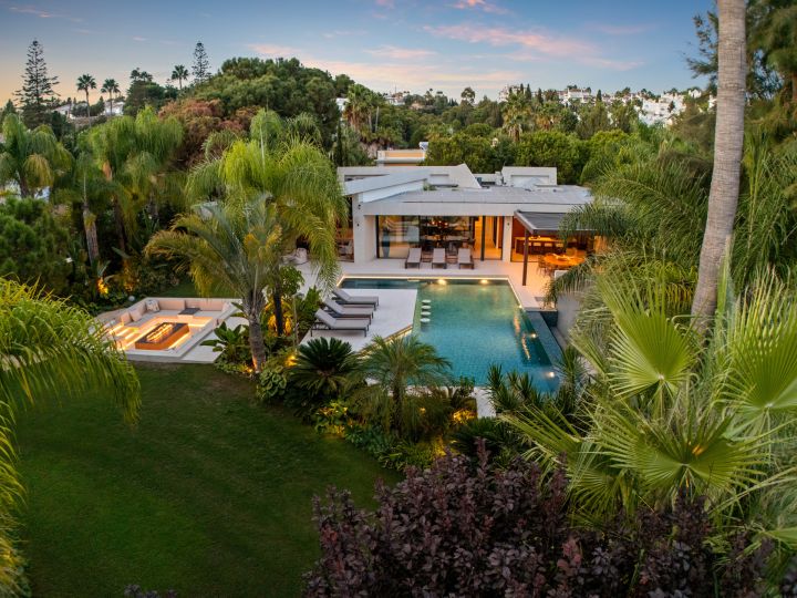 Las Chapas 5 - Villa Moderna Única con Detalles Llamativas