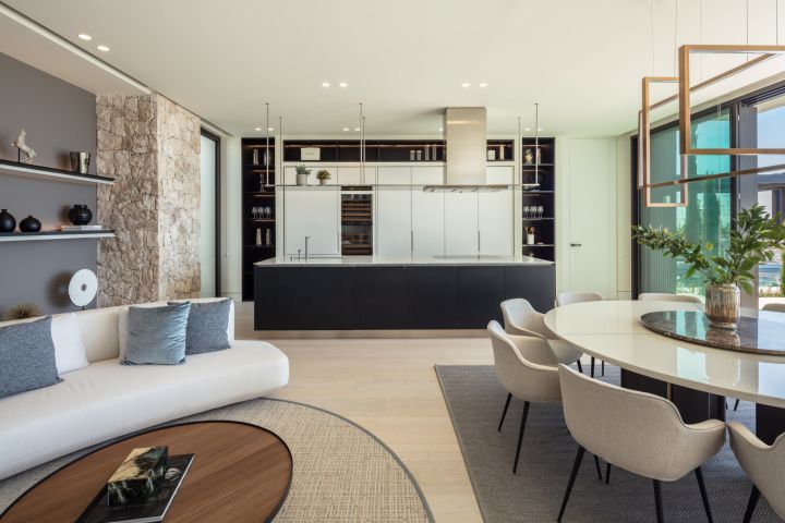 The Hills 8 - Modern Exclusive Villa with Stunning Sea Views