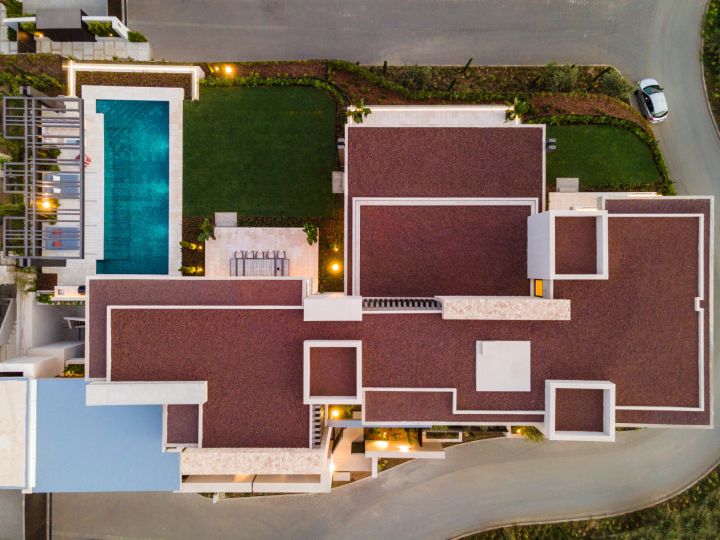 The Hills 8 - Modern Exclusive Villa with Stunning Sea Views