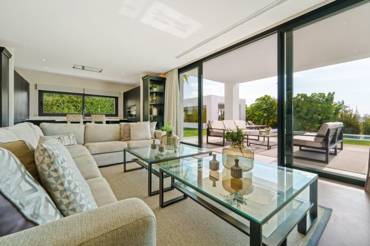 Villa Nova - Modern Residence with Amenities