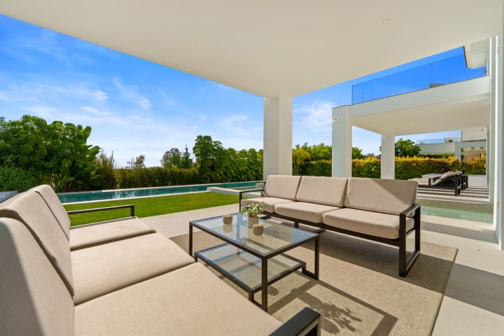 Villa Nova - Modern Residence with Amenities