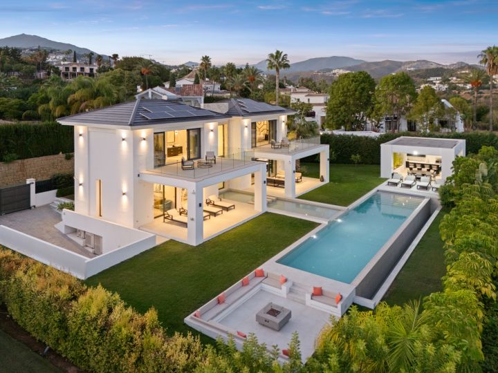 Villa Nova - Modern Residence with Amenities