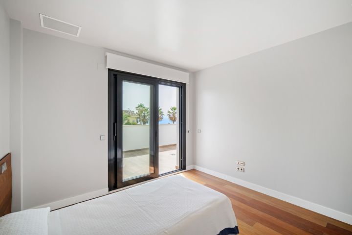 Encantadora Villa en Segunda Línea de Playa – Marbesa - Encantadora Villa en Segunda Línea de Playa – Marbesa