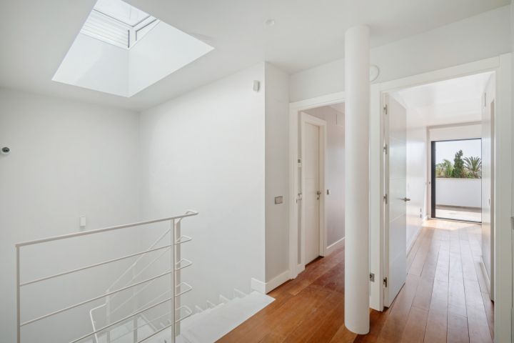 Encantadora Villa en Segunda Línea de Playa – Marbesa - Encantadora Villa en Segunda Línea de Playa – Marbesa