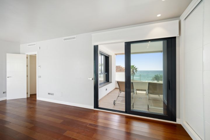 Encantadora Villa en Segunda Línea de Playa – Marbesa - Encantadora Villa en Segunda Línea de Playa – Marbesa