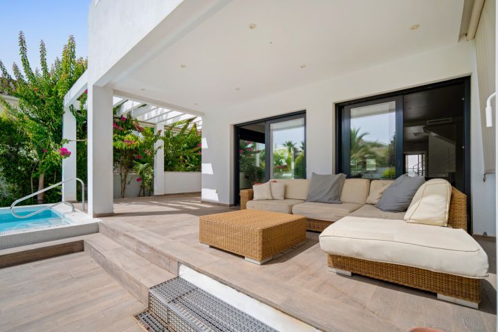 Encantadora Villa en Segunda Línea de Playa – Marbesa - Encantadora Villa en Segunda Línea de Playa – Marbesa