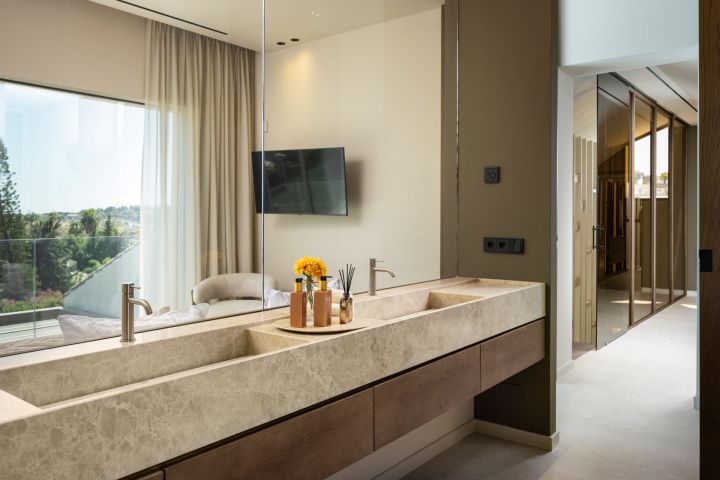 Centauro 15 – Contemporary Elegance in Nueva Andalucía - Centauro 15 – Contemporary Elegance in Nueva Andalucía