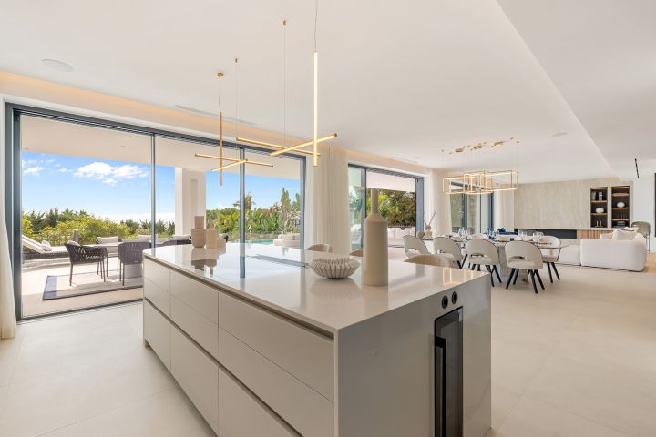 Villa George – Modern Luxury in Sierra Blanca, Marbella - Villa George – Modern Luxury in Sierra Blanca, Marbella