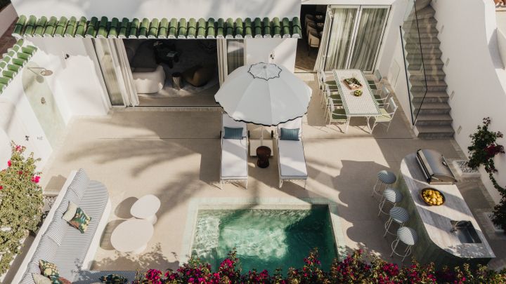 Oasis Club 10 - Élégance et art de vivre en bord de mer sur le Golden Mile de Marbella