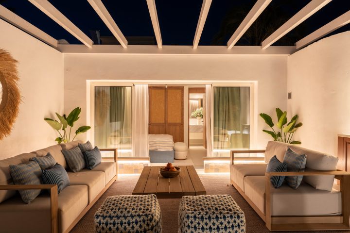 Oasis Club 10 - Élégance et art de vivre en bord de mer sur le Golden Mile de Marbella