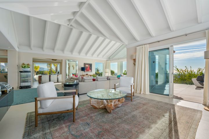 Casa K - Marvellous Mediterranean Estate in Prime Location