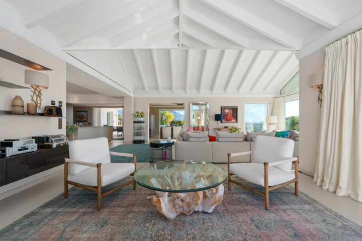 Casa K - Marvellous Mediterranean Estate in Prime Location