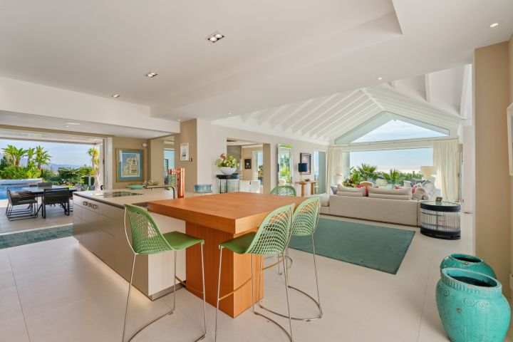 Casa K - Marvellous Mediterranean Estate in Prime Location