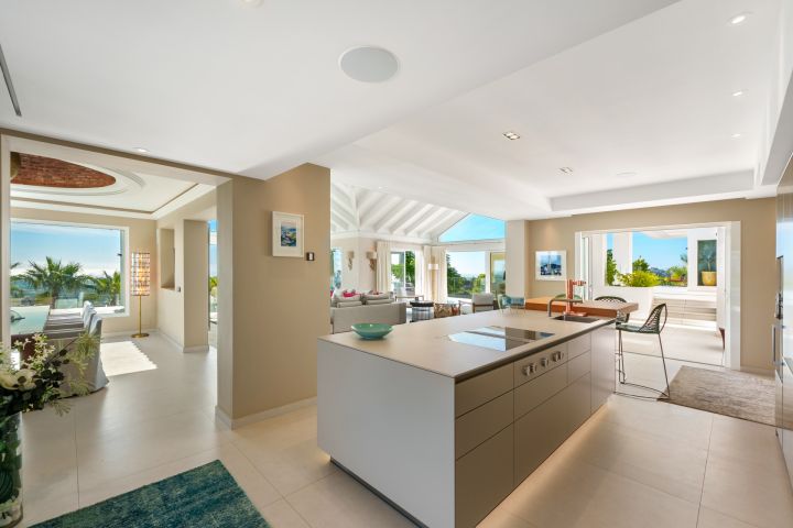 Casa K - Marvellous Mediterranean Estate in Prime Location