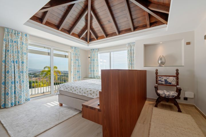 Casa K - Marvellous Mediterranean Estate in Prime Location